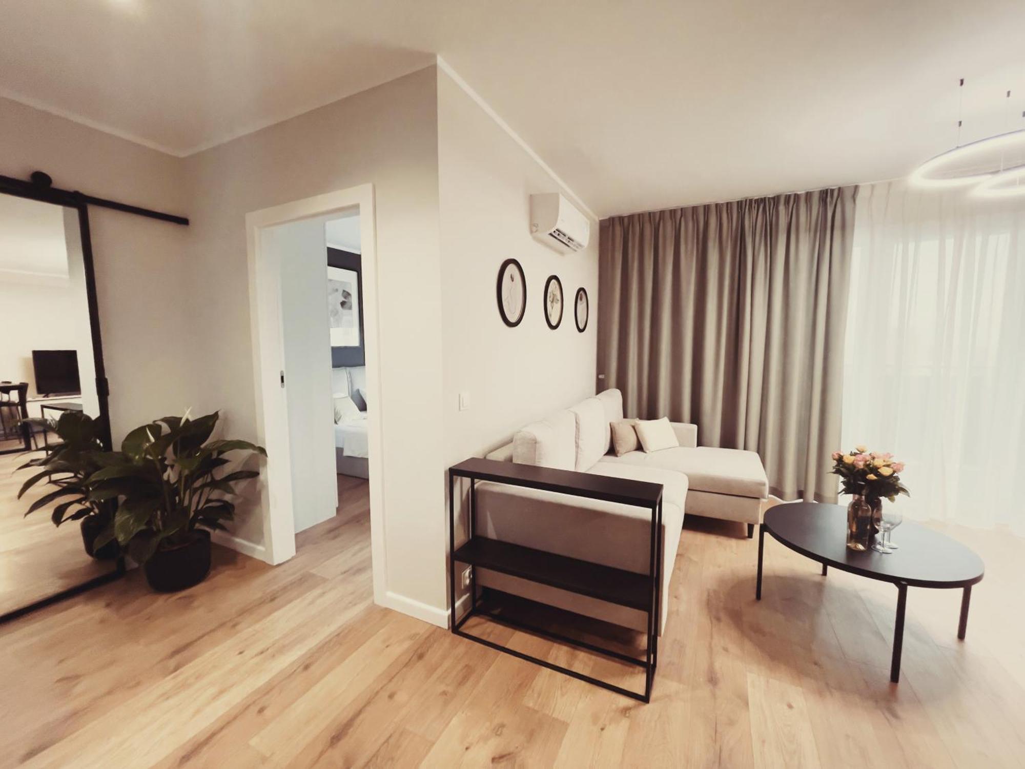 Finezja Apartment With Private Parking ทอรูน ภายนอก รูปภาพ